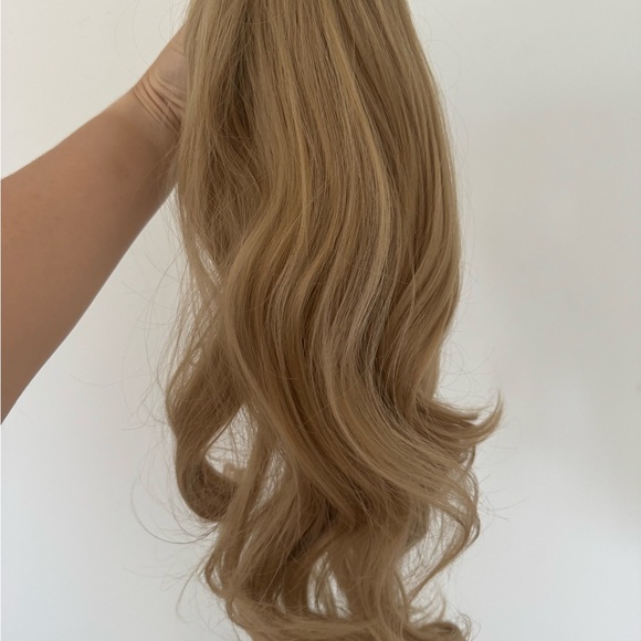 Ponytail hair extension clip - Picture 3 of 3